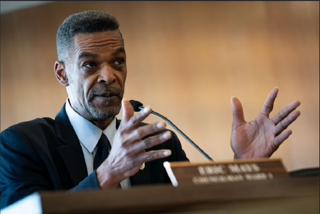 Background of Eric Mays