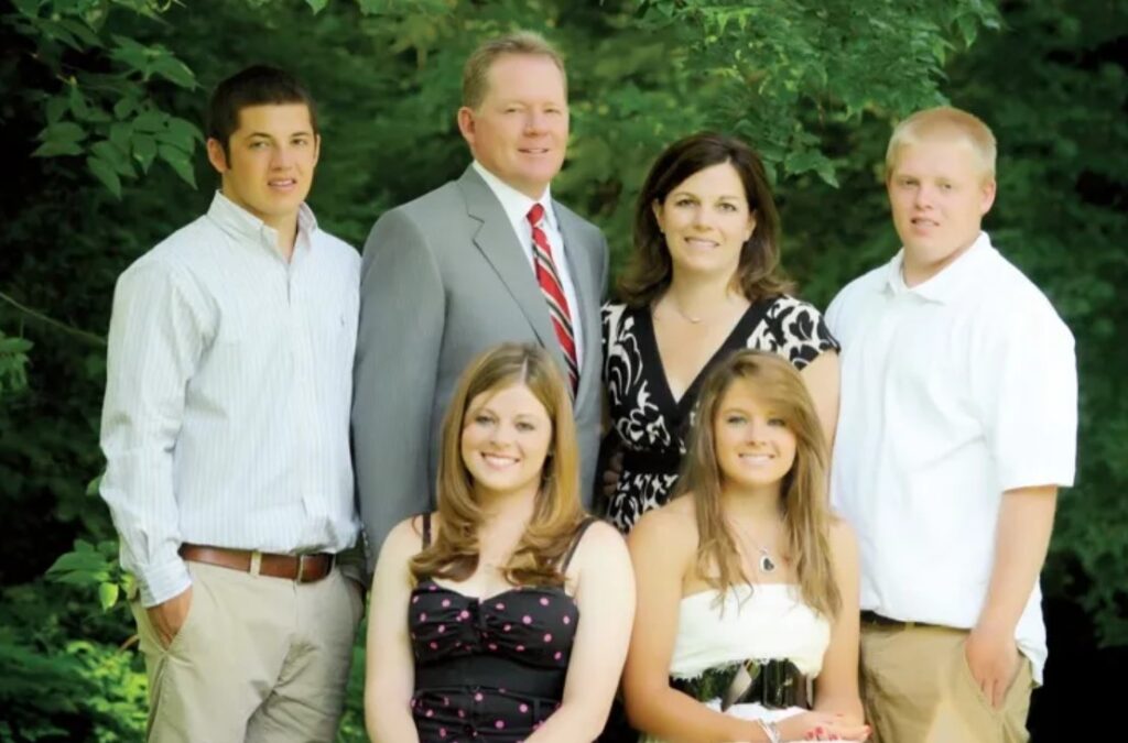 Becky Petrino Children