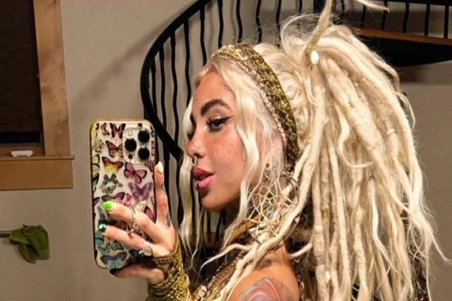 Shanin Blake's parents